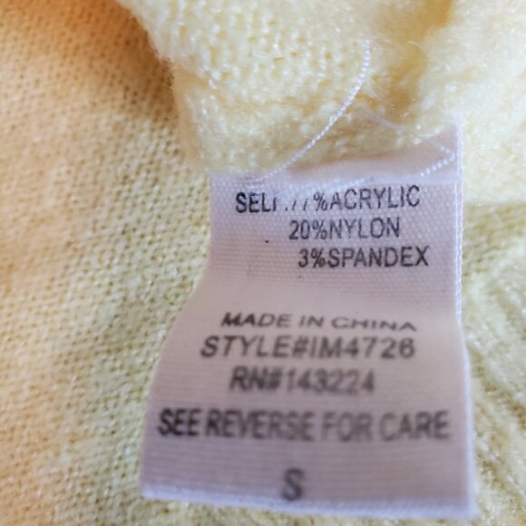 Illa Illa Yellow Boxy Cropped Sweater with Statement Sleeves. Size Small - Picture 6 of 6
